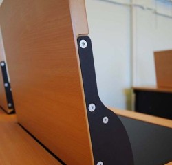 Versatile Flip Screen Desk